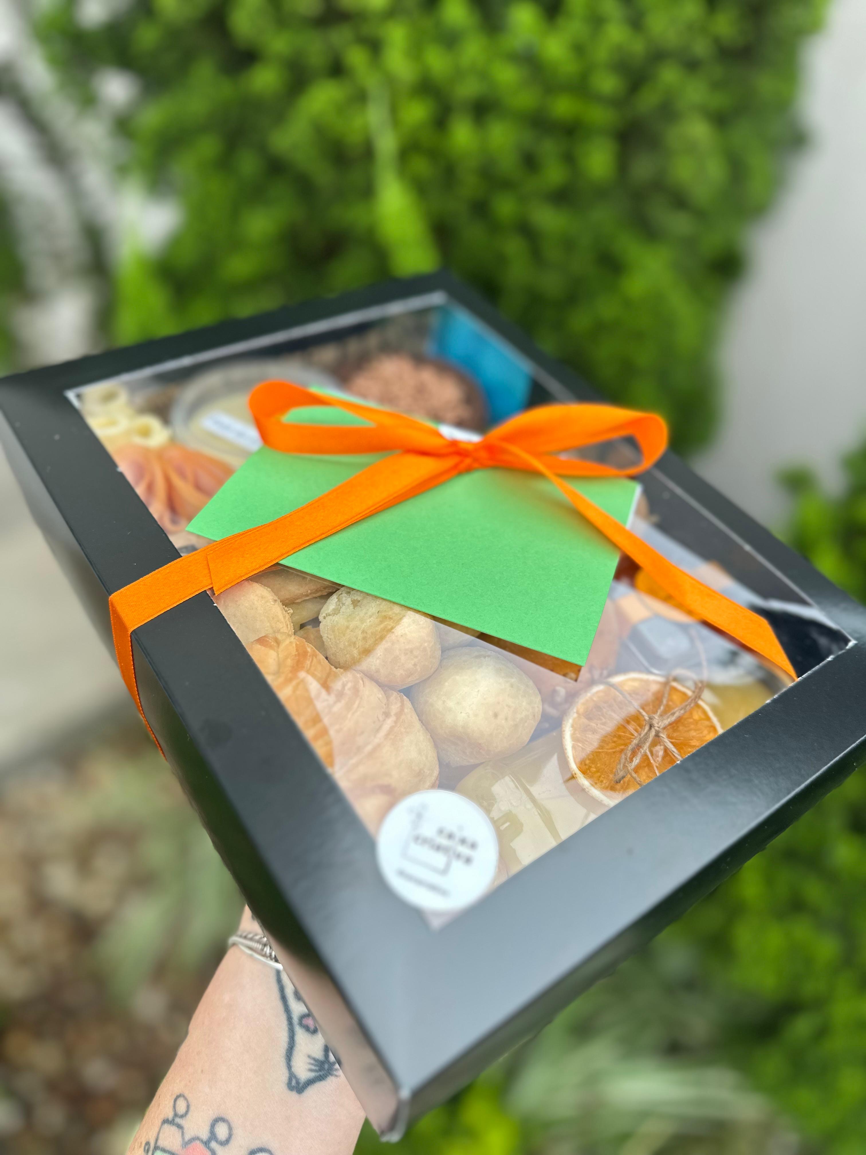 Café M – Caixa preta 28x22 – café da manhã entrega em Navegantes Piçarras